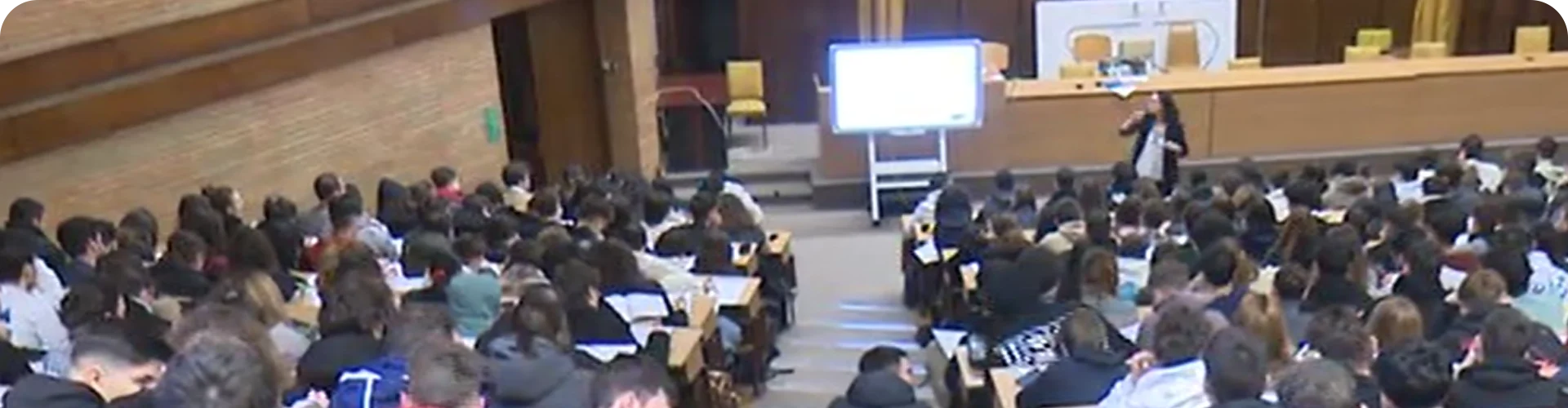 Raport OECD: România alocă doar 2,5% din PIB